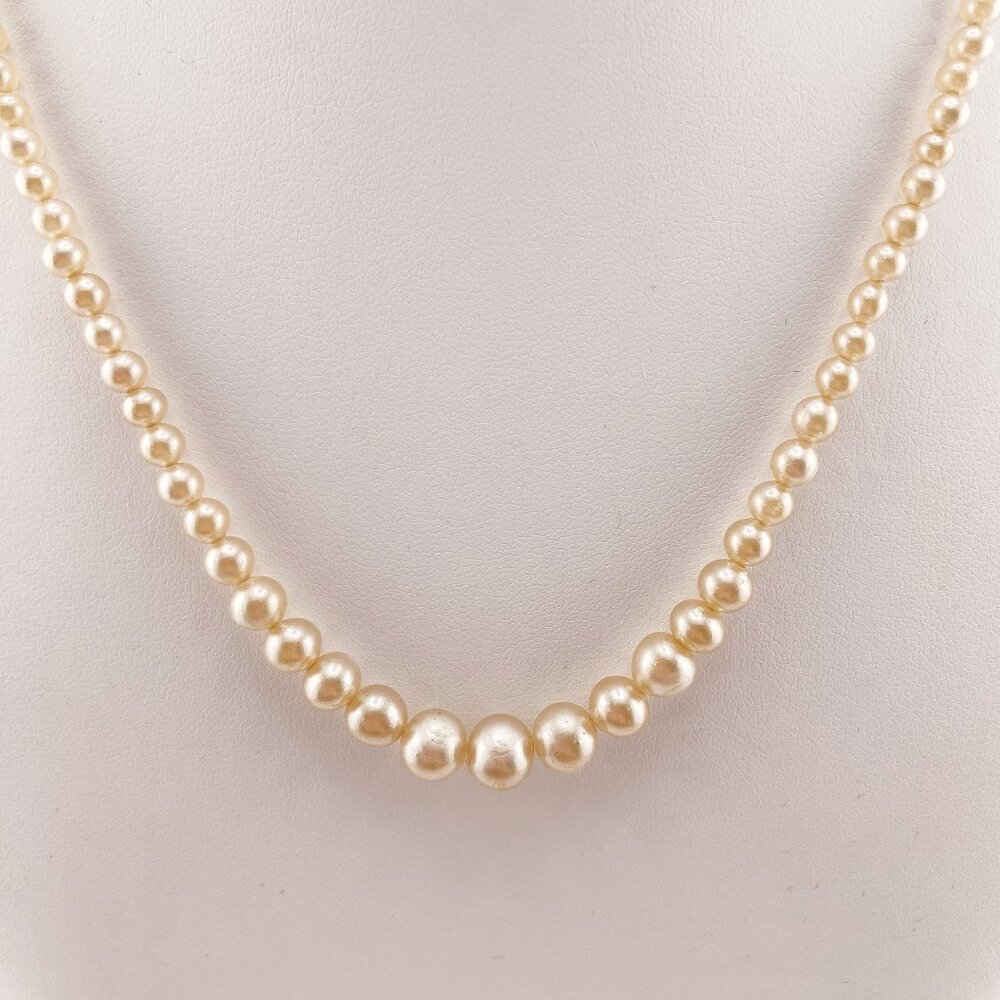 BALLERINA Vintage deadstock dark cream ivory graduated faux pearl necklace NWT - Picture 4 of 11